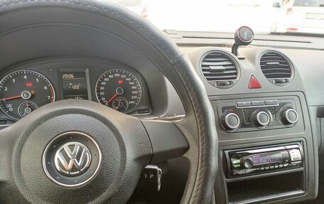 Volkswagen Caddy III рестайлинг, 2012 год, 800 000 рублей, 21 фотография