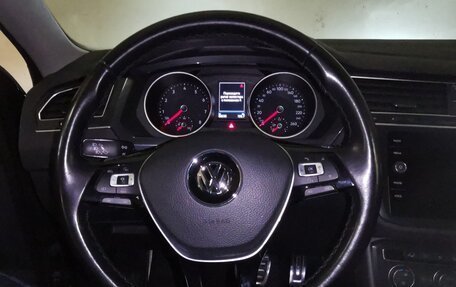 Volkswagen Tiguan II, 2018 год, 2 700 000 рублей, 11 фотография