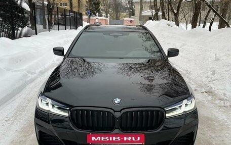 BMW 5 серия, 2020 год, 5 299 000 рублей, 2 фотография