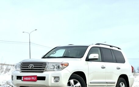 Toyota Land Cruiser 200, 2012 год, 5 000 000 рублей, 8 фотография