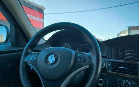 BMW 3 серия, 2009 год, 1 080 000 рублей, 13 фотография