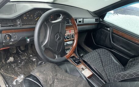 Mercedes-Benz W124, 1992 год, 200 000 рублей, 3 фотография