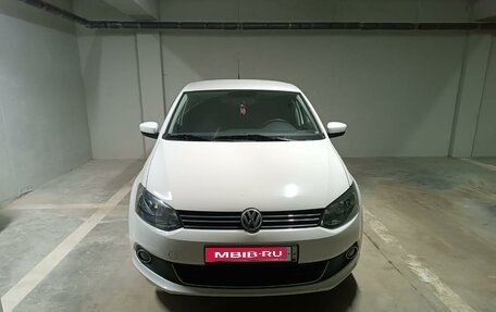 Volkswagen Polo VI (EU Market), 2012 год, 900 000 рублей, 13 фотография