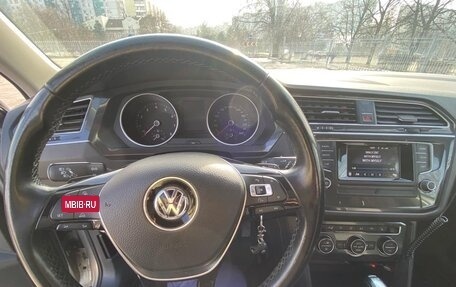 Volkswagen Tiguan II, 2017 год, 2 330 000 рублей, 21 фотография