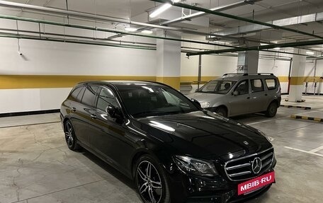 Mercedes-Benz E-Класс, 2019 год, 5 200 000 рублей, 2 фотография