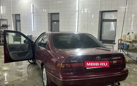 Toyota Camry, 1998 год, 530 000 рублей, 19 фотография