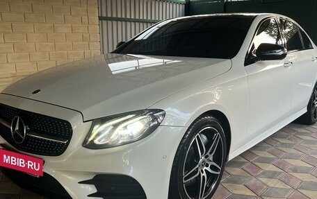 Mercedes-Benz E-Класс, 2017 год, 3 870 000 рублей, 2 фотография