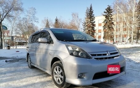 Toyota ISis I, 2010 год, 1 185 000 рублей, 2 фотография