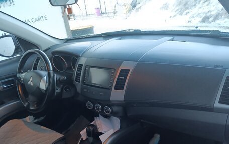 Mitsubishi Outlander III рестайлинг 3, 2011 год, 1 485 000 рублей, 6 фотография