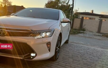 Toyota Camry, 2017 год, 2 700 000 рублей, 3 фотография