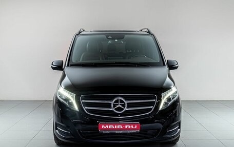 Mercedes-Benz V-Класс, 2017 год, 4 589 000 рублей, 2 фотография