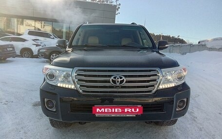 Toyota Land Cruiser 200, 2012 год, 3 980 000 рублей, 2 фотография