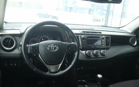 Toyota RAV4, 2013 год, 1 849 000 рублей, 6 фотография