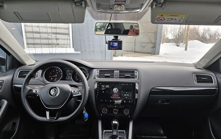 Volkswagen Jetta VI, 2018 год, 1 650 000 рублей, 4 фотография