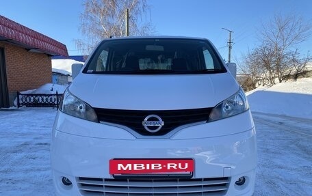 Nissan NV200, 2017 год, 1 635 000 рублей, 2 фотография