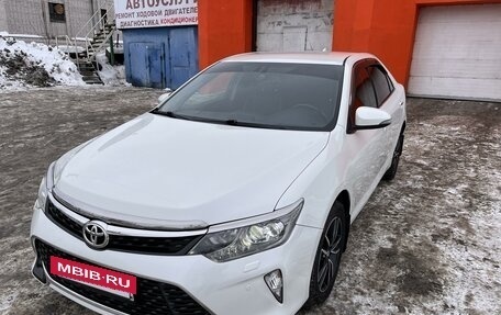 Toyota Camry, 2017 год, 2 630 000 рублей, 3 фотография