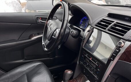 Toyota Camry, 2017 год, 2 630 000 рублей, 24 фотография