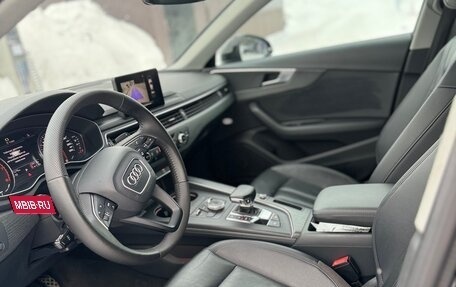 Audi A4, 2017 год, 2 260 000 рублей, 10 фотография