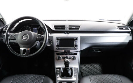Volkswagen Passat B7, 2014 год, 1 299 000 рублей, 10 фотография