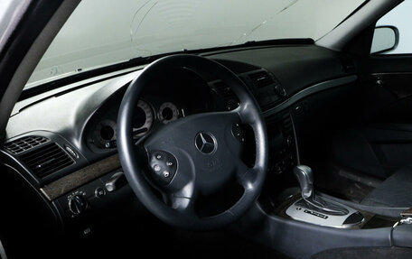 Mercedes-Benz E-Класс, 2002 год, 750 000 рублей, 13 фотография