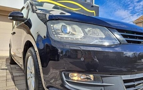 Volkswagen Sharan II, 2013 год, 924 000 рублей, 30 фотография