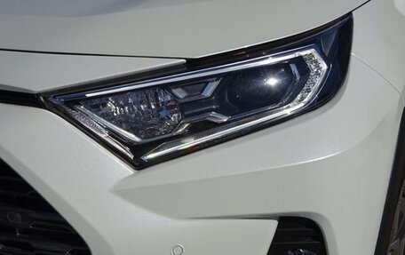 Toyota RAV4, 2020 год, 2 280 000 рублей, 9 фотография