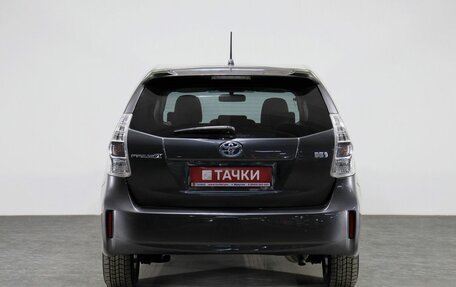 Toyota Prius, 2014 год, 1 520 000 рублей, 4 фотография