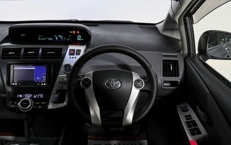 Toyota Prius, 2014 год, 1 520 000 рублей, 8 фотография