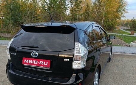 Toyota Prius Alpha I (ZVW40/41), 2013 год, 1 380 000 рублей, 10 фотография