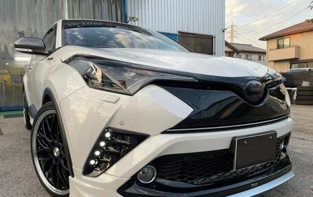 Toyota C-HR I рестайлинг, 2019 год, 1 460 000 рублей, 4 фотография