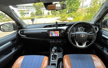 Toyota Hilux VIII, 2020 год, 3 370 000 рублей, 10 фотография