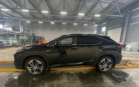 Lexus RX IV рестайлинг, 2019 год, 5 500 000 рублей, 3 фотография