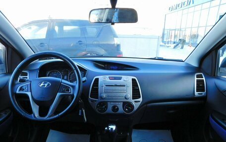Hyundai i20 IB рестайлинг, 2010 год, 719 000 рублей, 11 фотография
