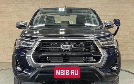 Toyota Hilux VIII, 2023 год, 3 150 000 рублей, 2 фотография