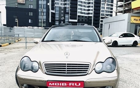 Mercedes-Benz C-Класс, 2003 год, 890 000 рублей, 2 фотография