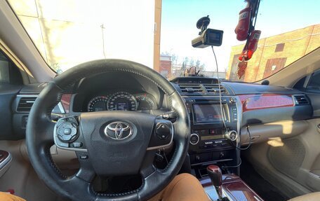 Toyota Camry, 2012 год, 2 000 000 рублей, 7 фотография