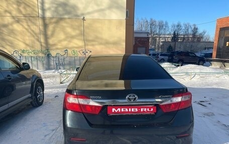 Toyota Camry, 2012 год, 2 000 000 рублей, 3 фотография
