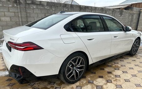 BMW 5 серия, 2023 год, 9 890 000 рублей, 4 фотография