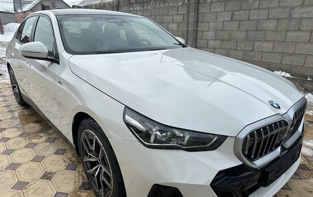 BMW 5 серия, 2023 год, 9 890 000 рублей, 5 фотография