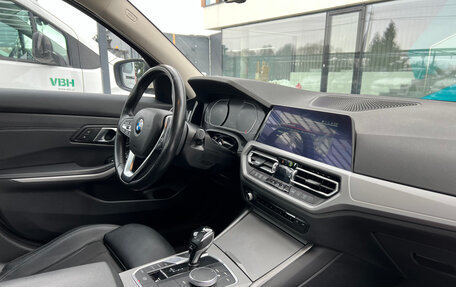 BMW 3 серия, 2021 год, 2 990 000 рублей, 11 фотография