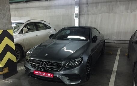 Mercedes-Benz E-Класс, 2017 год, 5 900 000 рублей, 1 фотография