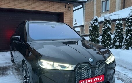 BMW iX, 2022 год, 11 000 000 рублей, 4 фотография