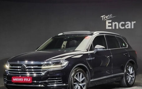 Volkswagen Touareg III, 2021 год, 5 999 999 рублей, 1 фотография