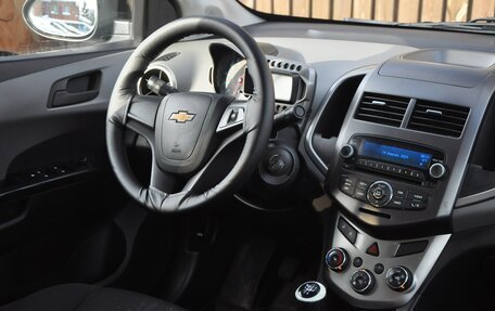 Chevrolet Aveo III, 2015 год, 850 000 рублей, 11 фотография