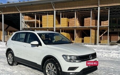 Volkswagen Tiguan II, 2018 год, 2 250 000 рублей, 3 фотография