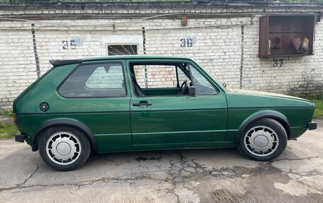 Volkswagen Golf VI, 1982 год, 17 000 000 рублей, 5 фотография