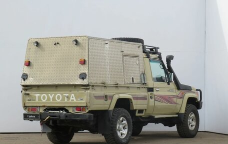 Toyota Land Cruiser 70, 2010 год, 3 700 000 рублей, 7 фотография
