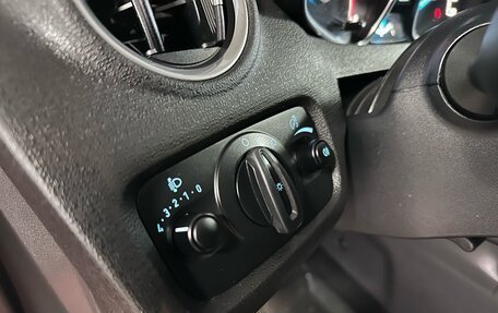 Ford Fiesta, 2018 год, 1 199 000 рублей, 16 фотография