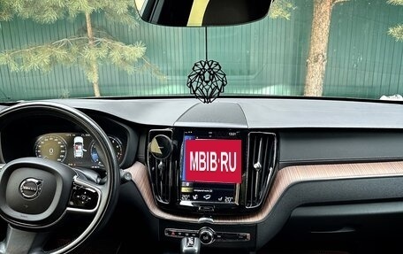 Volvo XC60 II, 2021 год, 5 490 000 рублей, 4 фотография