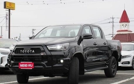 Toyota Hilux VIII, 2023 год, 3 700 000 рублей, 2 фотография